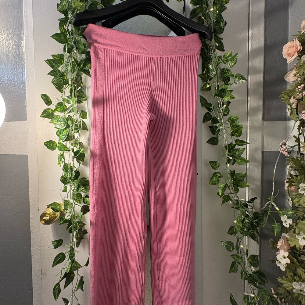 Pink Ribbed Bottoms - Picture 2 of 2
